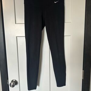 Nike Black High-Waisted Leggings